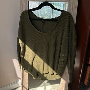 Knitted top, soft, u-cut, size Small